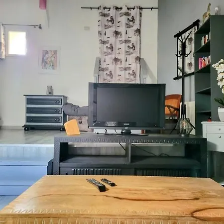Le Du Chateau Apartment *