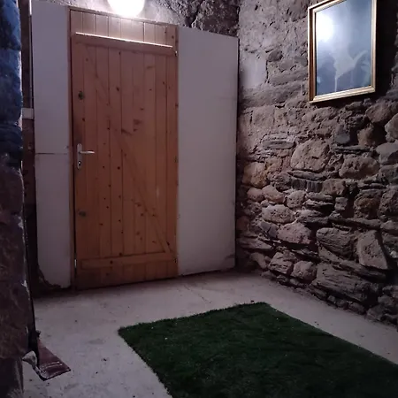 Le Du Chateau Apartment