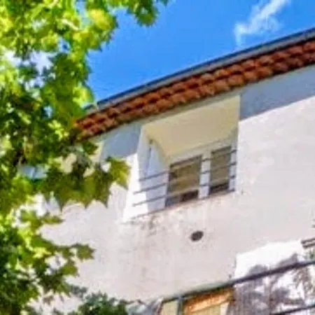 Le Du Chateau Le Poujol-sur-Orb
